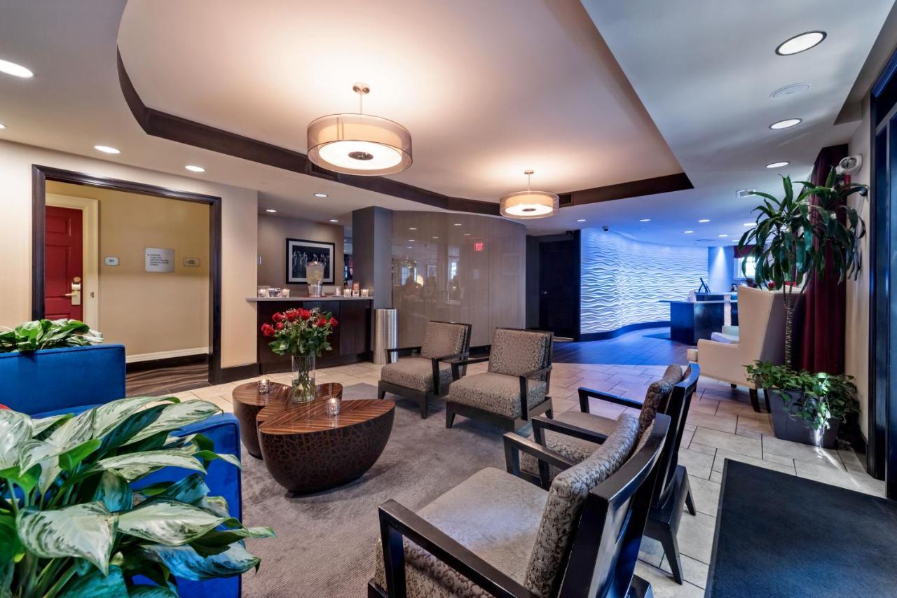 Artmore Hotel 3*