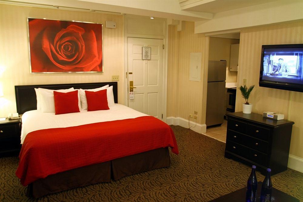 Artmore Hotel