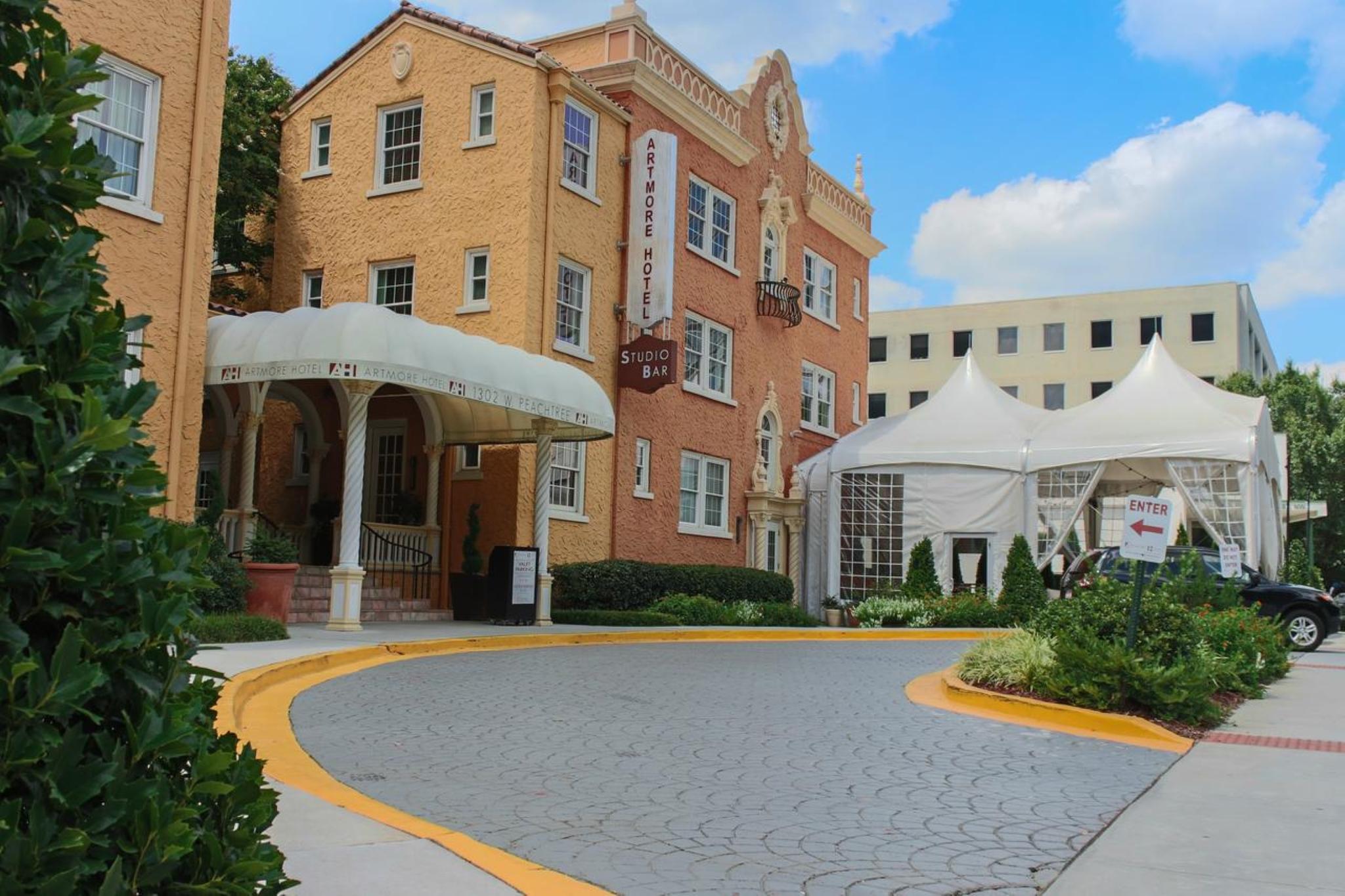 Artmore Hotel 3*