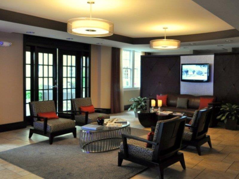 Artmore Hotel