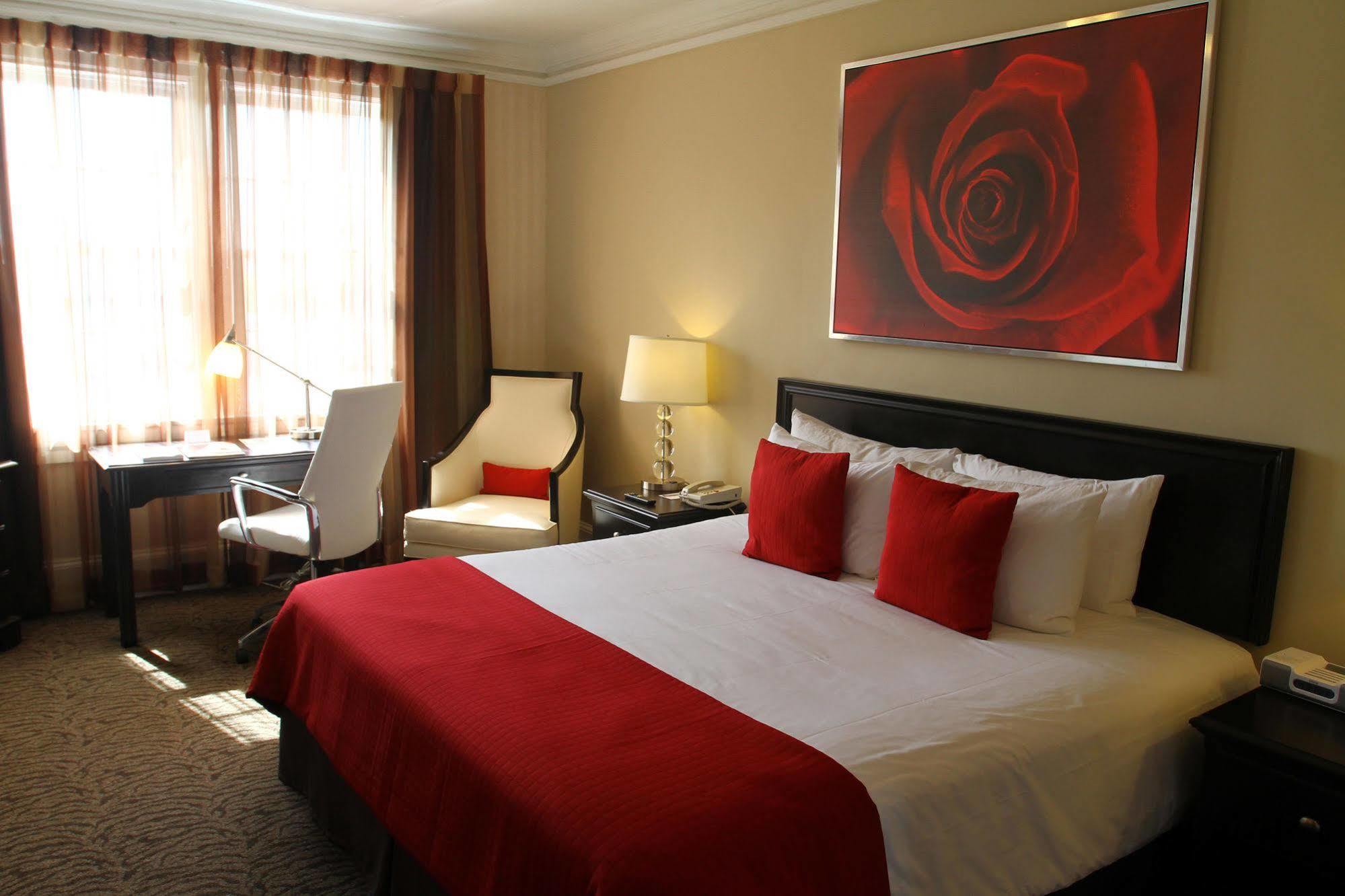 Hotel Artmore 3*